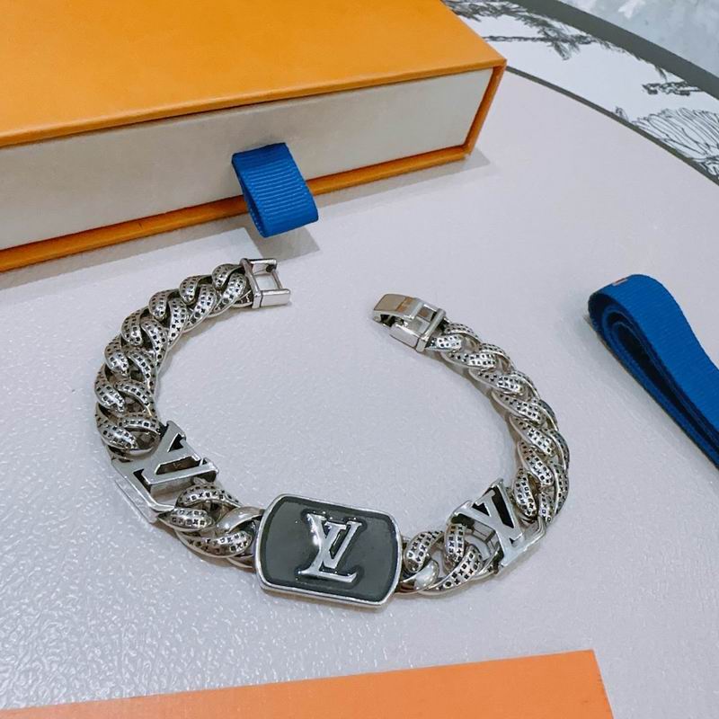 LV Bracelet 04yxh08